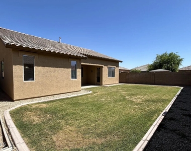 3028 S 90th Drive - Photo Thumbnail 19