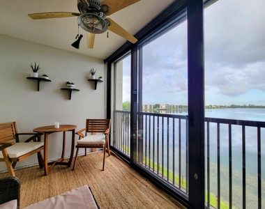 111 Lake Emerald Drive - Photo Thumbnail 10