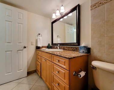 111 Lake Emerald Drive - Photo Thumbnail 23