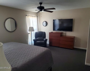 10841 W Acacia Drive - Photo Thumbnail 10