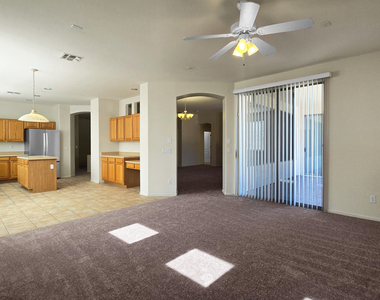 18651 W Sunrise Drive - Photo Thumbnail 9