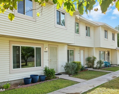 4808 S Stanley Place - Photo Thumbnail 14