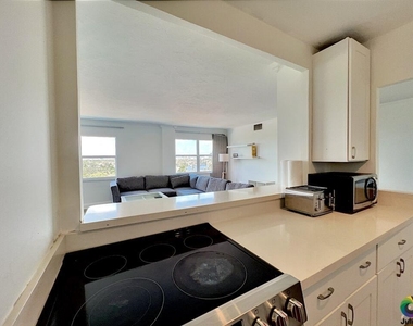 2555 Ne 11th Street - Photo Thumbnail 19