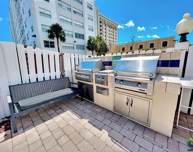 2555 Ne 11th Street - Photo Thumbnail 28