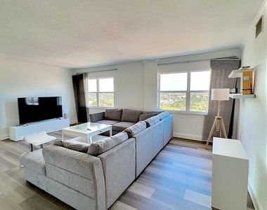 2555 Ne 11th Street - Photo Thumbnail 20