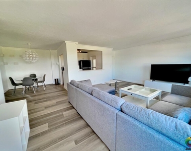 2555 Ne 11th Street - Photo Thumbnail 13