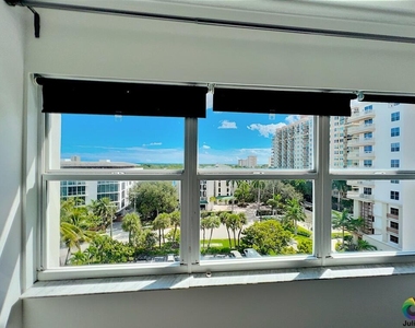 2555 Ne 11th Street - Photo Thumbnail 6