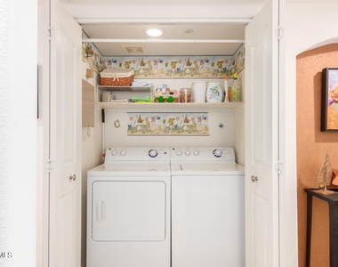7021 E Earll Drive - Photo Thumbnail 11