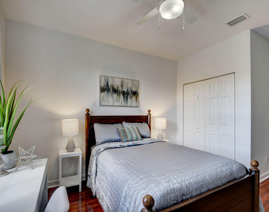 10342 Wellington Parc Drive - Photo Thumbnail 23
