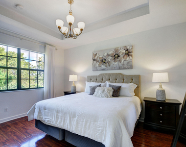 10342 Wellington Parc Drive - Photo Thumbnail 14