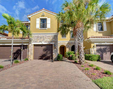 10342 Wellington Parc Drive - Photo Thumbnail 3