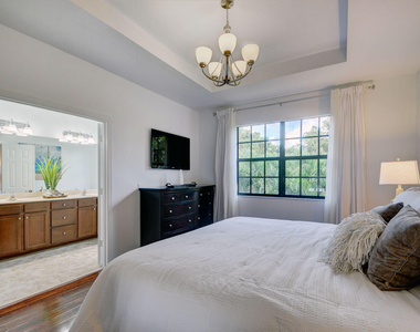 10342 Wellington Parc Drive - Photo Thumbnail 16