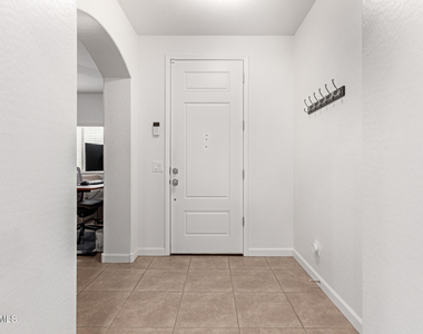 15866 N 76th Avenue - Photo Thumbnail 17