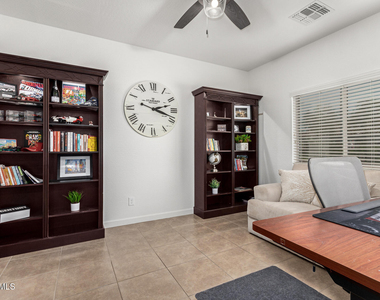 15866 N 76th Avenue - Photo Thumbnail 27