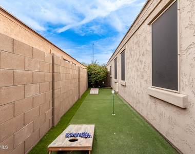 15866 N 76th Avenue - Photo Thumbnail 3