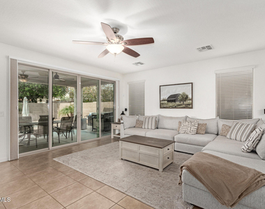 15866 N 76th Avenue - Photo Thumbnail 18