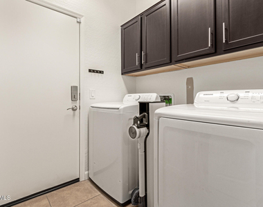 15866 N 76th Avenue - Photo Thumbnail 35
