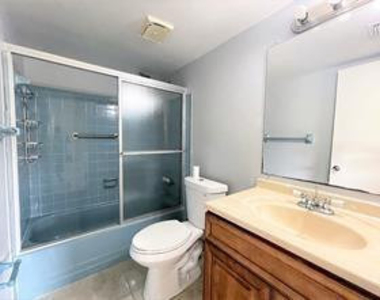 7300 Nw 5th Court - Photo Thumbnail 10