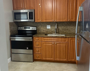7300 Nw 5th Court - Photo Thumbnail 3