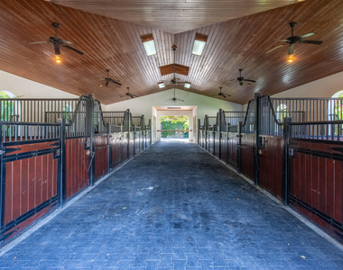 2583 Appaloosa Trail - Photo Thumbnail 1