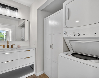 103 Yacht Club Way - Photo Thumbnail 25