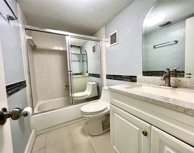 7450 Nw 17th Street - Photo Thumbnail 16