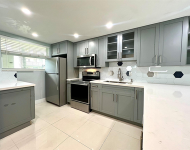 7450 Nw 17th Street - Photo Thumbnail 3