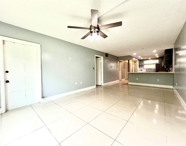 7450 Nw 17th Street - Photo Thumbnail 8
