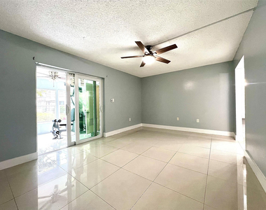 7450 Nw 17th Street - Photo Thumbnail 9