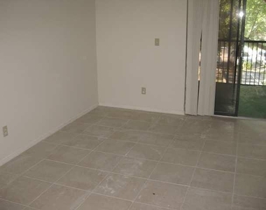 3665 Nw 94th Avenue - Photo Thumbnail 12