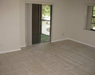 3665 Nw 94th Avenue - Photo Thumbnail 1