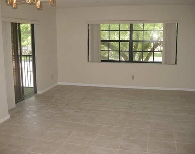 3665 Nw 94th Avenue - Photo Thumbnail 11