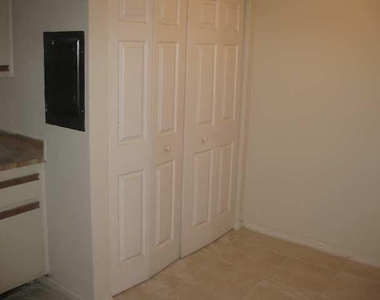 3665 Nw 94th Avenue - Photo Thumbnail 9