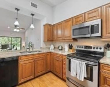 3130 Millwood Terrace - Photo Thumbnail 5