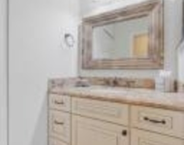 3130 Millwood Terrace - Photo Thumbnail 15