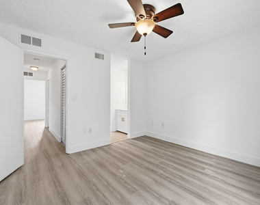 3832 Nw 90th Avenue - Photo Thumbnail 20