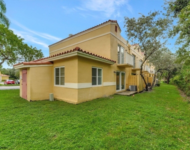 3832 Nw 90th Avenue - Photo Thumbnail 24