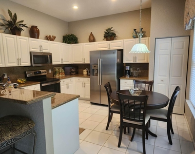 7940 Rockford Road - Photo Thumbnail 9