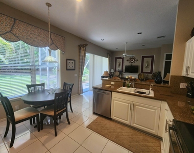 7940 Rockford Road - Photo Thumbnail 8