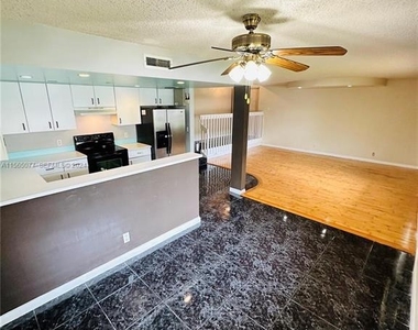 4730 Sw 62nd Way - Photo Thumbnail 1