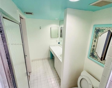 4730 Sw 62nd Way - Photo Thumbnail 13