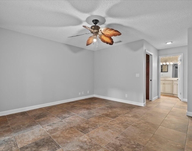1714 Shoreside Circle - Photo Thumbnail 10