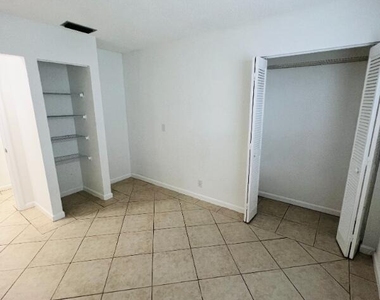 510 24th Avenue N - Photo Thumbnail 6