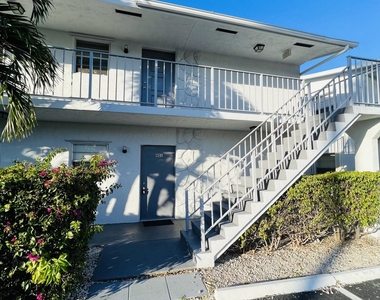 510 24th Avenue N - Photo Thumbnail 1