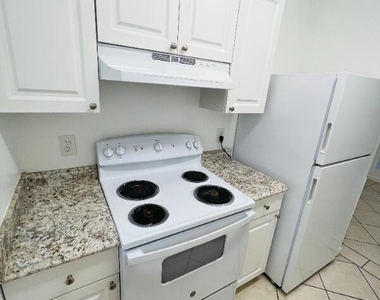510 24th Avenue N - Photo Thumbnail 3