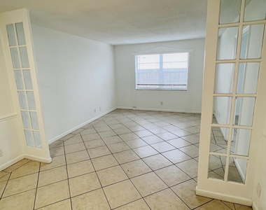 510 24th Avenue N - Photo Thumbnail 8