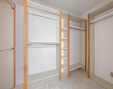 601 S Seas Drive - Photo Thumbnail 17