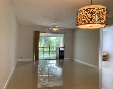 2500 Fiore Way - Photo Thumbnail 5