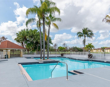 417 Vista Isles Drive - Photo Thumbnail 23