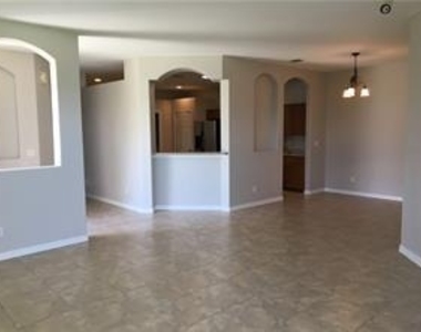434 N Tangerine Square Sw - Photo Thumbnail 6